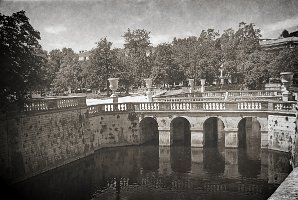 100_1540