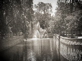 100_1544